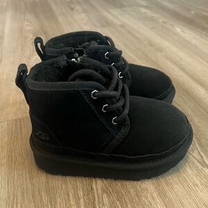 Black Toddler Uggs Size 7